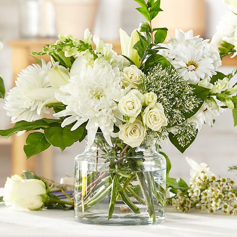 Graceful Light Bouquet - Flower Art USA